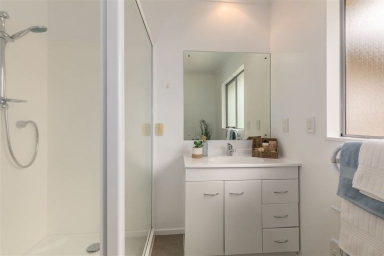 Photo of property in 25 Milford Street, Aotea, Porirua, 5024