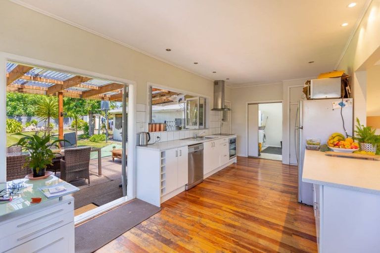 Photo of property in 62 Napier Road, Havelock North, 4130