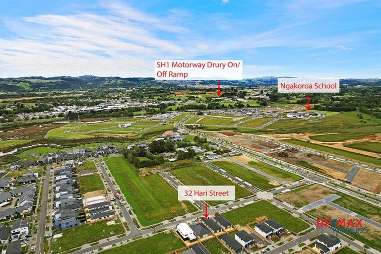 Photo of property in 32 Hari Road, Karaka, 2113