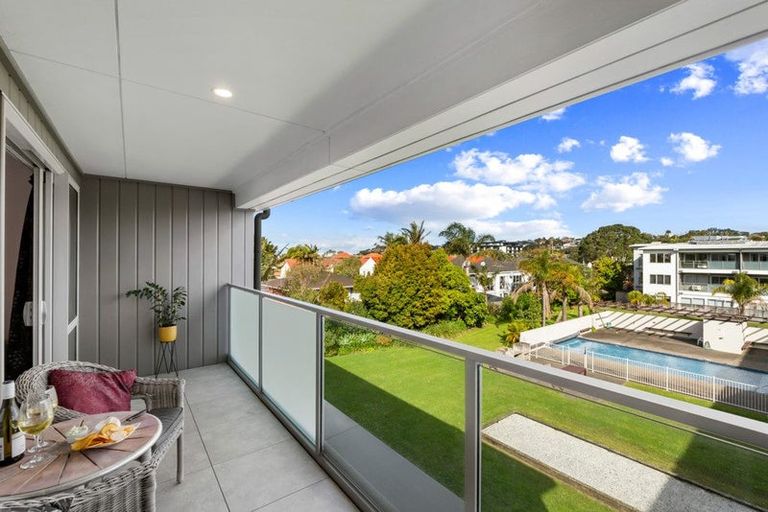 Photo of property in Bay Palms Apartments, 2/30c Bute Road, Browns Bay, Auckland, 0630