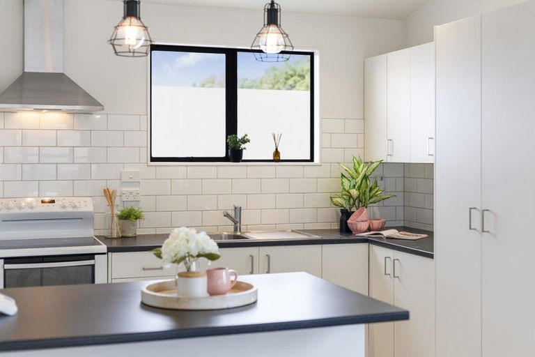 Photo of property in 470 Warspite Avenue, Ascot Park, Porirua, 5024