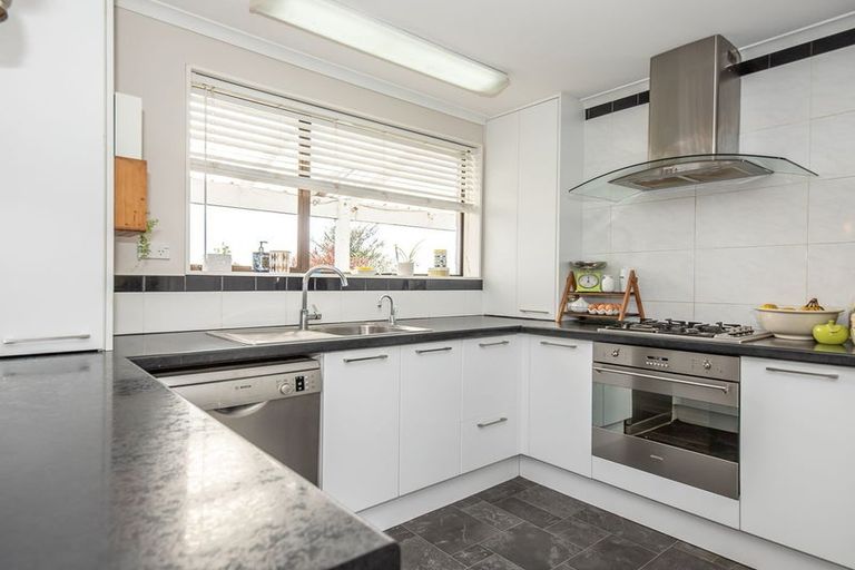 Photo of property in 57 Caledonian Road, Westport, 7892