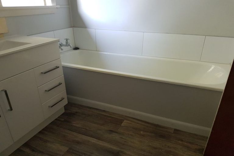 Photo of property in 11 Bisley Avenue, Moana, Nelson, 7011