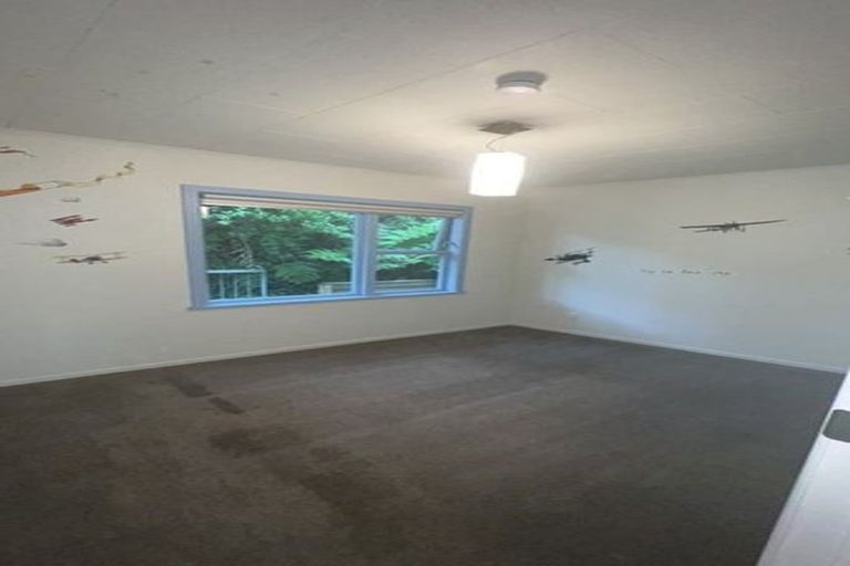 Photo of property in 57 Waitohu Road, York Bay, Lower Hutt, 5013