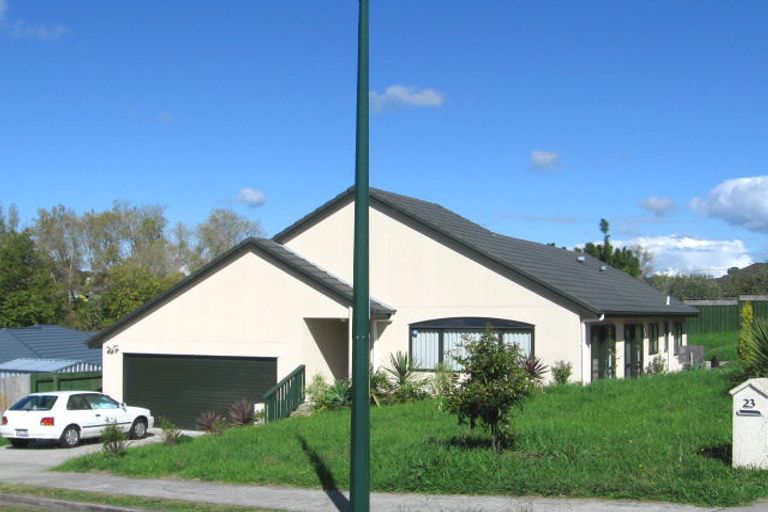 Photo of property in 25 Legacy Drive, Henderson, Auckland, 0612