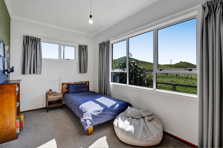 Photo of property in 54 Lepper Road, Inglewood, 4386