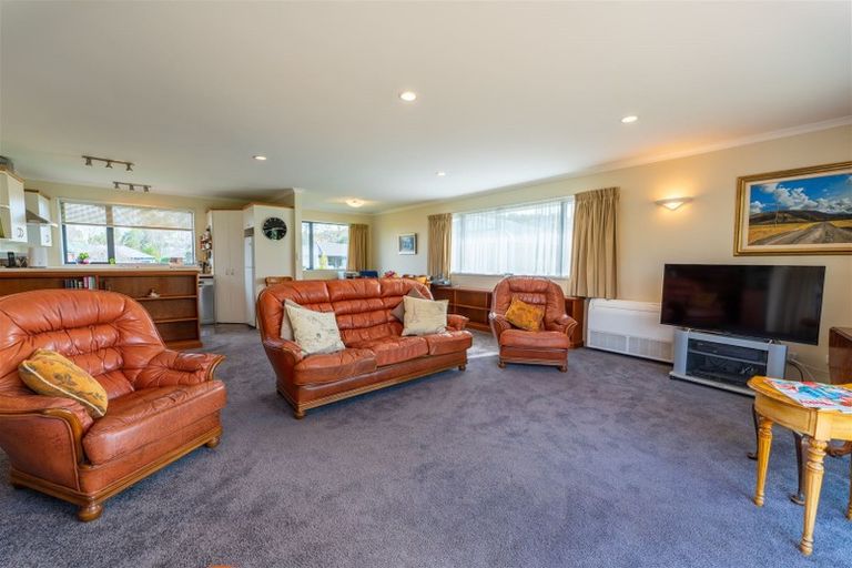 Photo of property in 33 Mckenzie Street, Geraldine, 7930