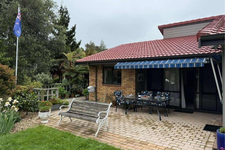 Photo of property in 26 Cheltenham Close, Flagstaff, Hamilton, 3210