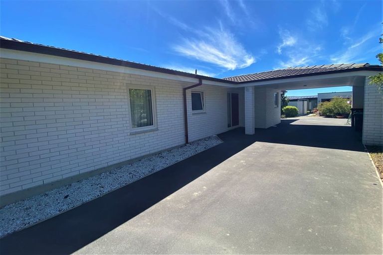 Photo of property in 21 Tuawera Terrace, Clifton, Christchurch, 8081