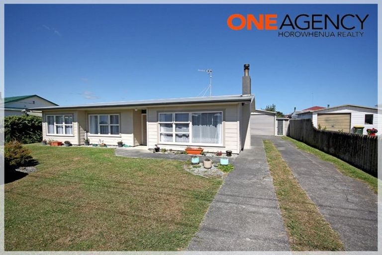 Photo of property in 30 Edinburgh Terrace, Foxton Beach, Foxton, 4815