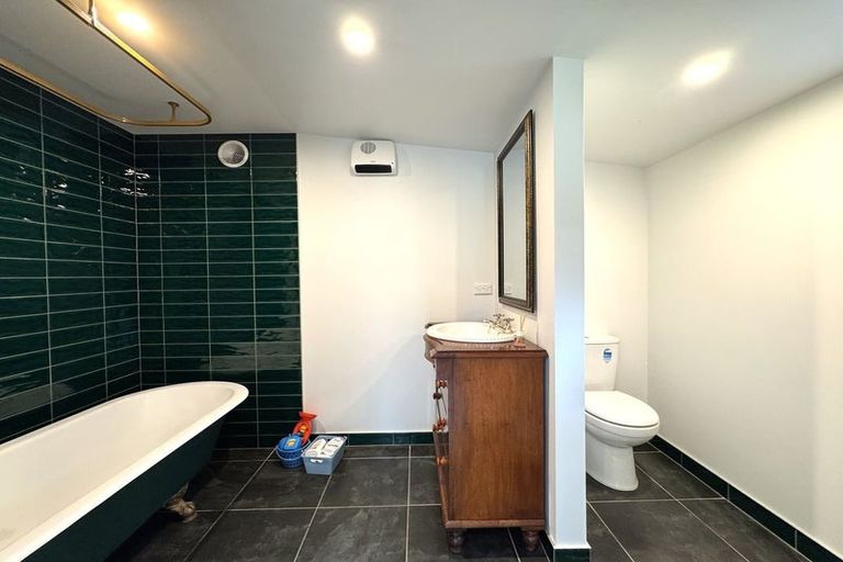 Photo of property in 10 Hinahina Road, Owaka, 9586