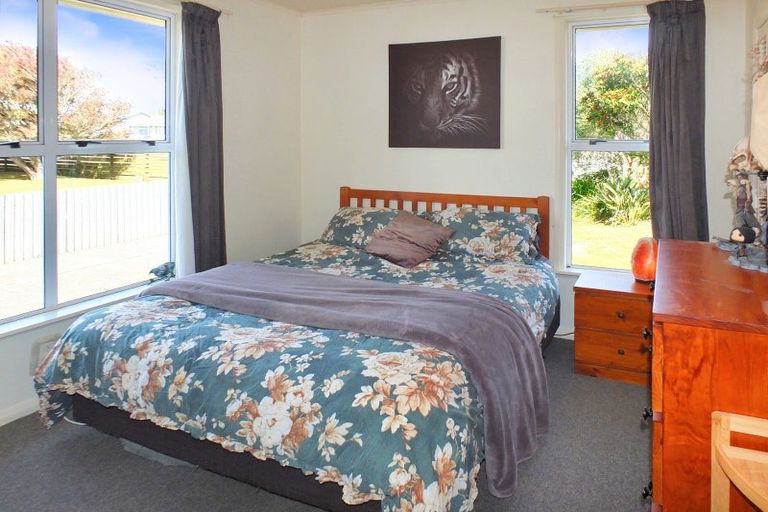 Photo of property in 11 Norbiton Road, Foxton, 4814