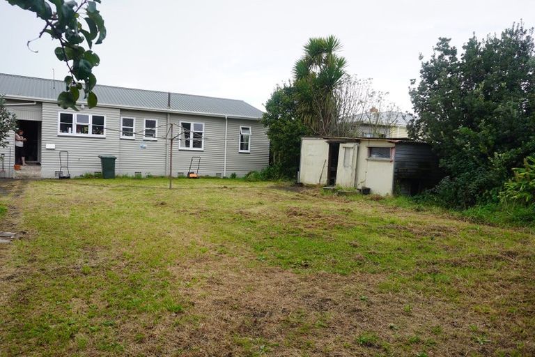 Photo of property in 24 Riemenschneider Street, Manaia, 4612