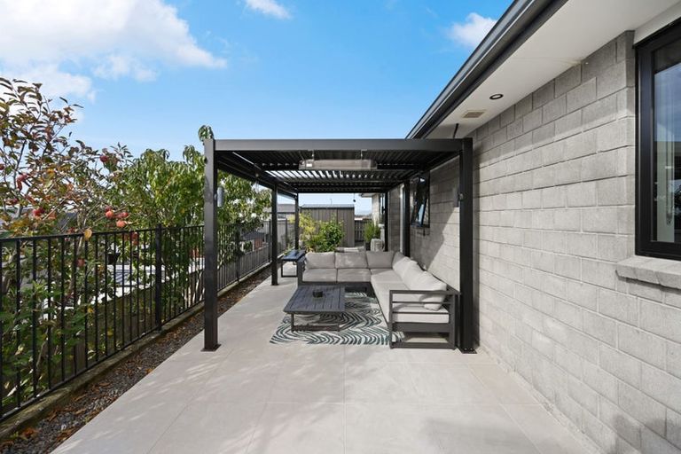 Photo of property in 8 Paiaka Place, Rototuna North, Hamilton, 3210