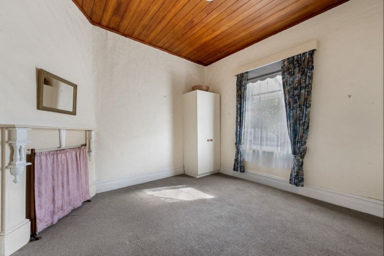 Photo of property in 15 Milton Terrace, Picton, 7220