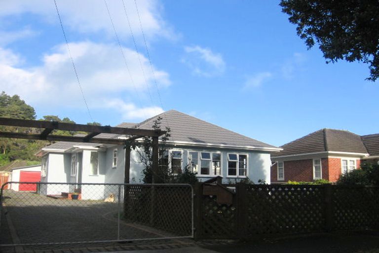 Photo of property in 8 Tyndall Street, Waiwhetu, Lower Hutt, 5010
