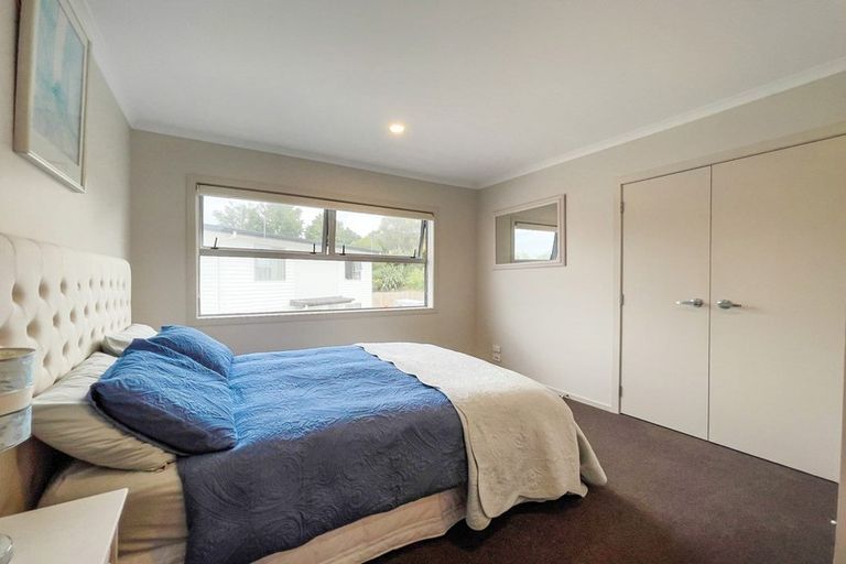 Photo of property in 2/50 Banbury Crescent, Fairfield, Hamilton, 3214