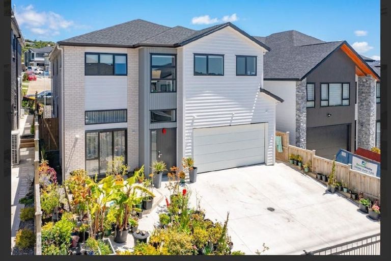 Photo of property in 63 Koromeke Street, Flat Bush, Auckland, 2019