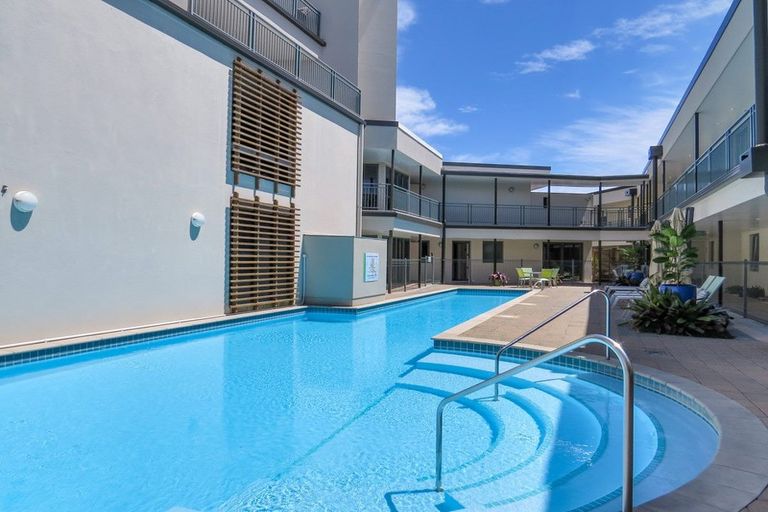 Photo of property in Beachpoint Apartments, 2/5 West End Road, Ohope, 3121