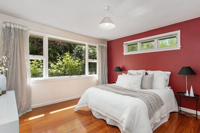 Photo of property in 9 Burnside Crescent, Burnside, Christchurch, 8053