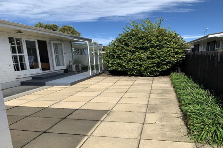 Photo of property in 2/224 Springfield Road, St Albans, Christchurch, 8014