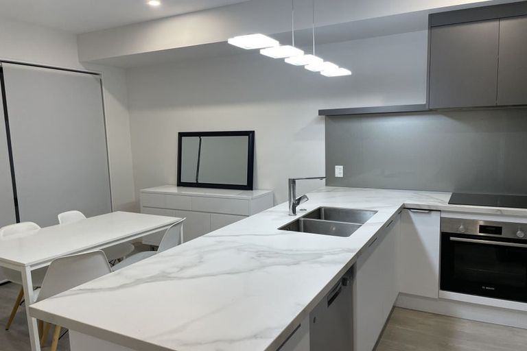 Photo of property in 3/20 Mountain Road, Mount Wellington, Auckland, 1072