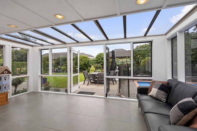 Photo of property in 370b Yaldhurst Road, Russley, Christchurch, 8042