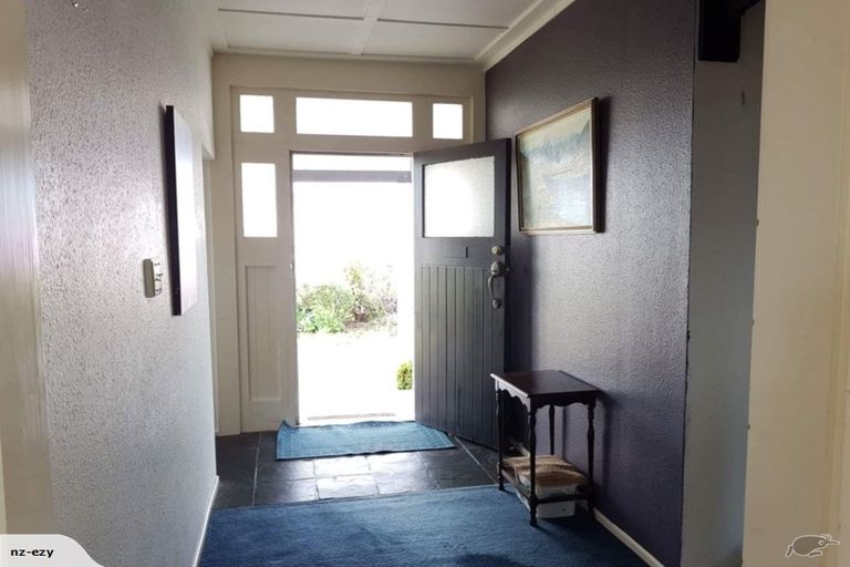 Photo of property in 295 Glover Road, Hawera, 4675
