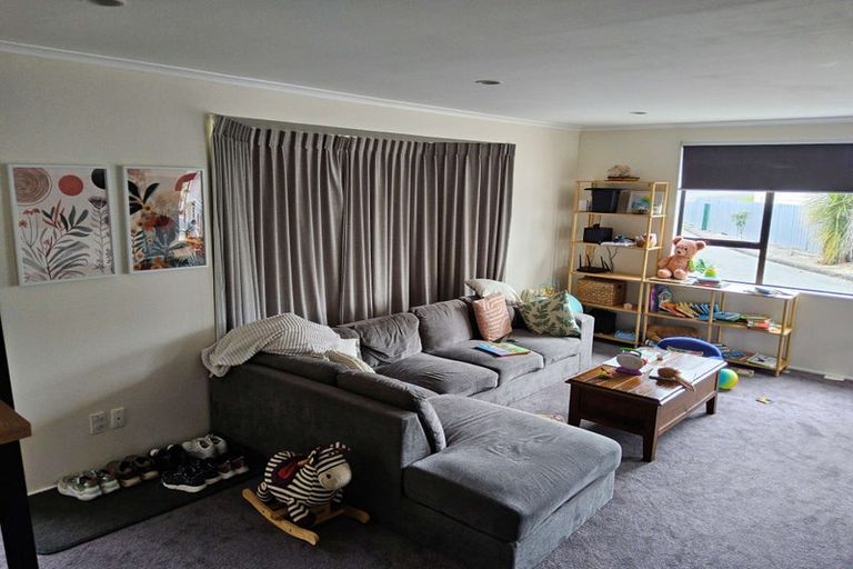 Photo of property in 13 Alton Grove, Masterton, 5810