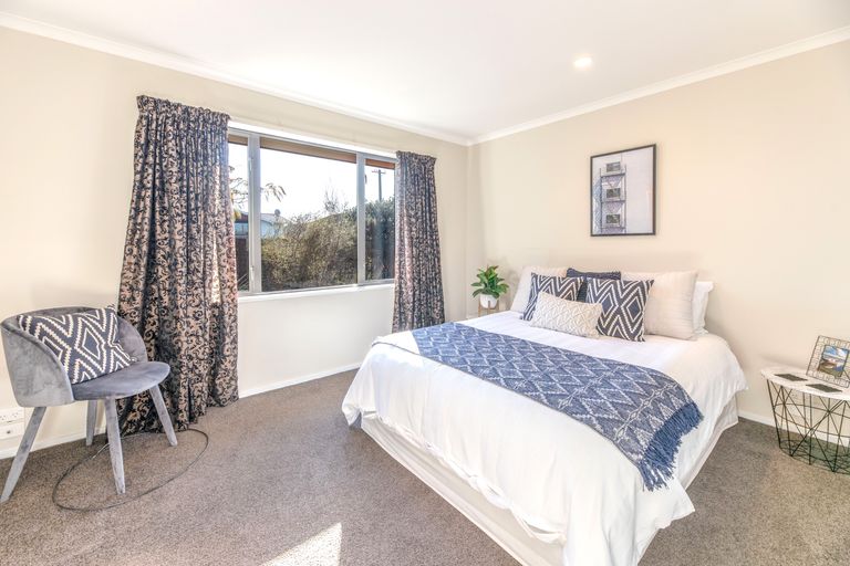 Photo of property in 106 Bassett Street, Burwood, Christchurch, 8083