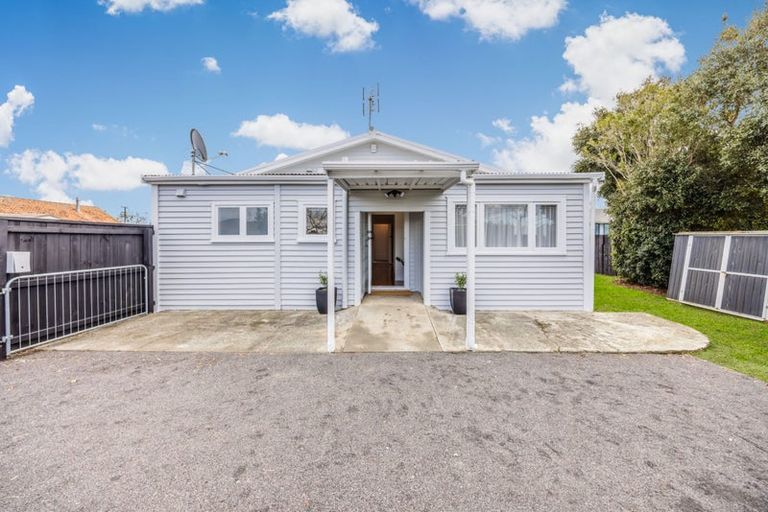 Photo of property in 121b George Street, Tuakau, 2121