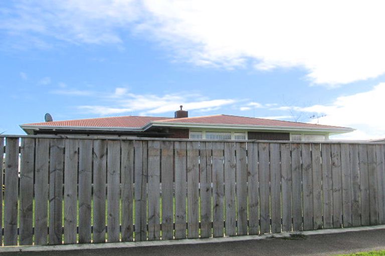 Photo of property in 12 Kennedy Avenue, Feilding, 4702
