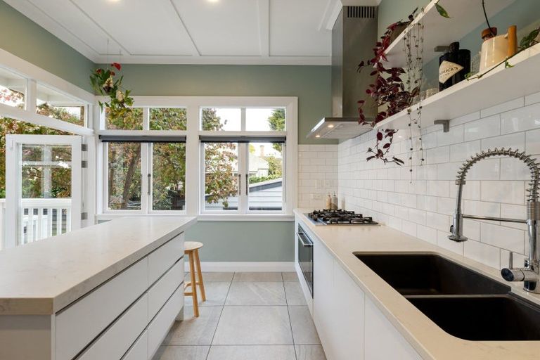 Photo of property in 222 River Road, Claudelands, Hamilton, 3214