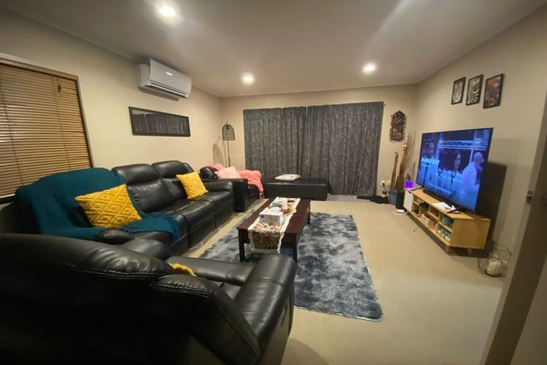 Photo of property in 33 Malaspina Place, Papatoetoe, Auckland, 2025