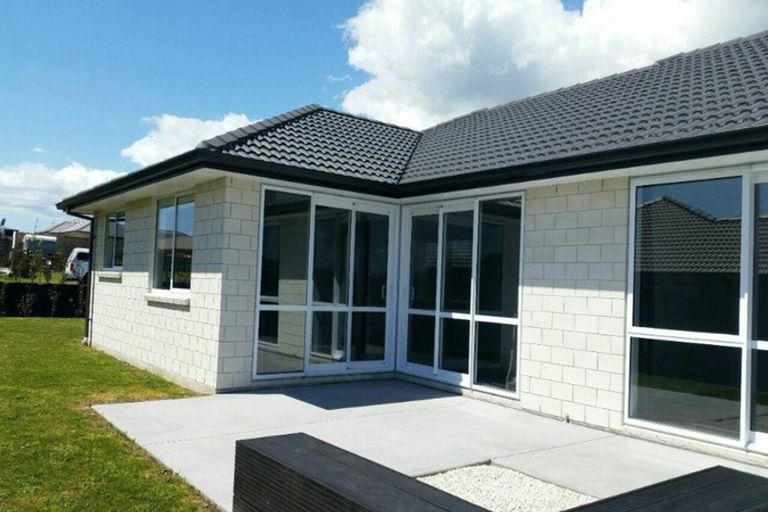Photo of property in 64 Puhirake Crescent, Pyes Pa, Tauranga, 3112