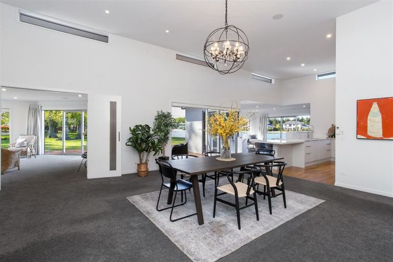 Photo of property in 28 Oakgrove Drive, Rangiora, 7400