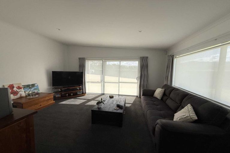 Photo of property in 9 Lady Jocelyn Place, Whitianga, 3510