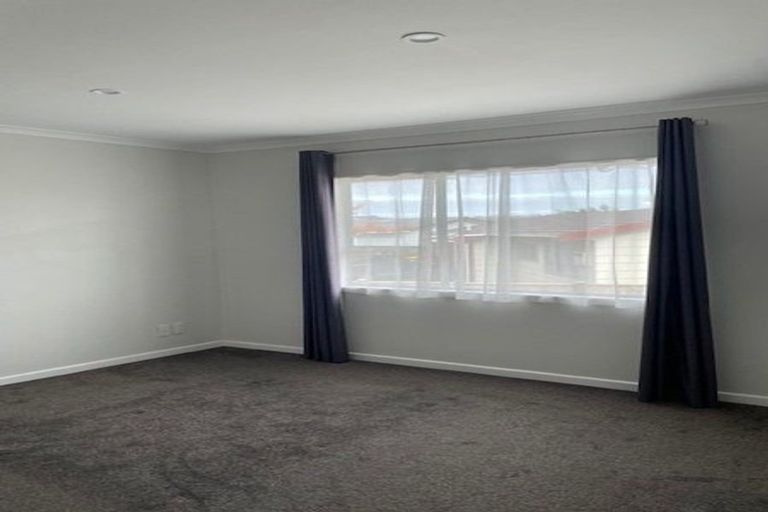 Photo of property in 10a Gaff Place, Whitby, Porirua, 5024