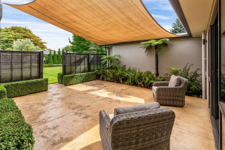 Photo of property in 11 Ashcroft Place, Burnside, Christchurch, 8053