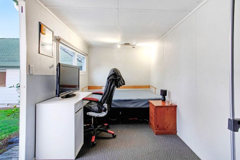 Photo of property in 37 Charlotte Street, Stanmore Bay, Whangaparaoa, 0932