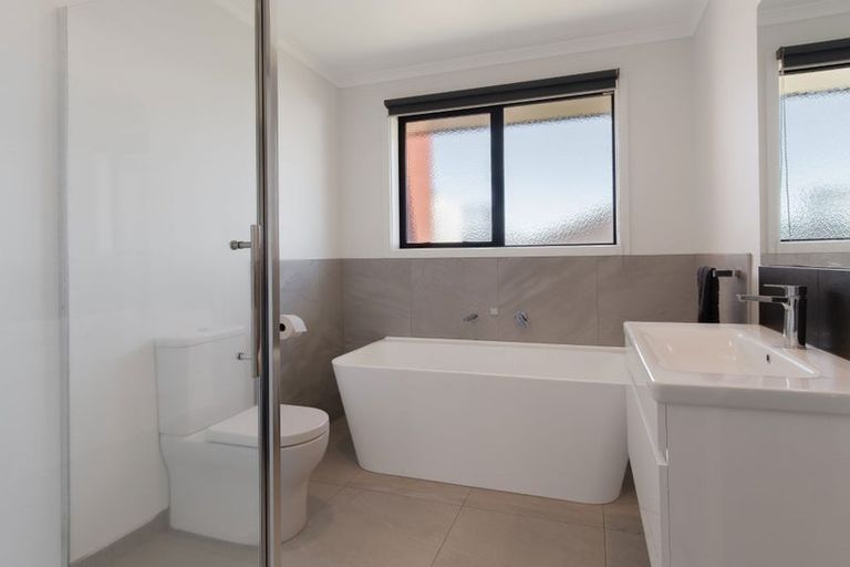 Photo of property in 11 Stingray Drive, Omokoroa, 3114