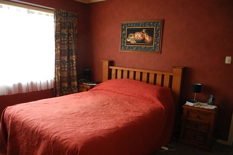 Photo of property in 12 Grace Street, Waimate, 7924