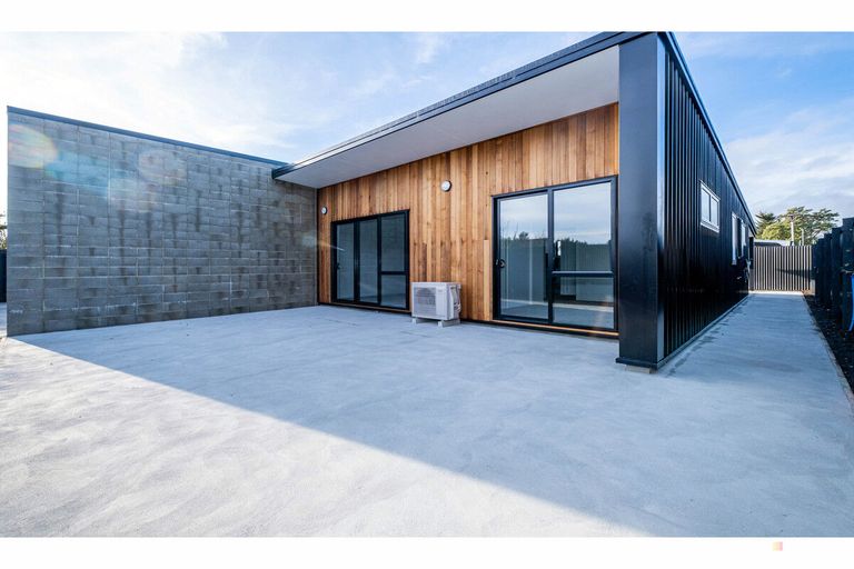 Photo of property in 8a Holmes Street, Waimate, 7924