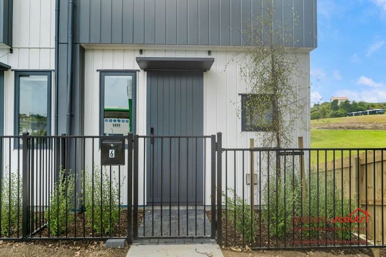 Photo of property in 6/694 Whangaparaoa Road, Stanmore Bay, Whangaparaoa, 0932