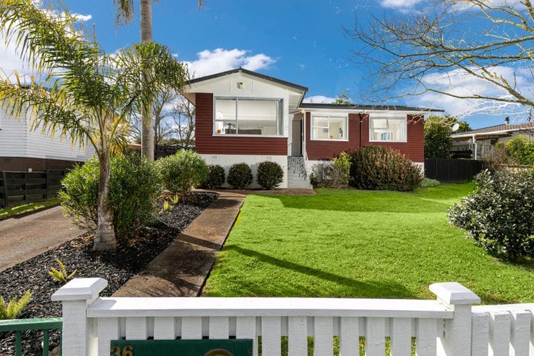Photo of property in 36 Chilcott Road, Henderson, Auckland, 0612