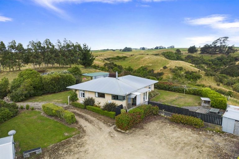 Photo of property in 594 Waituna Tapuae Road, Waituna West, Feilding, 4779