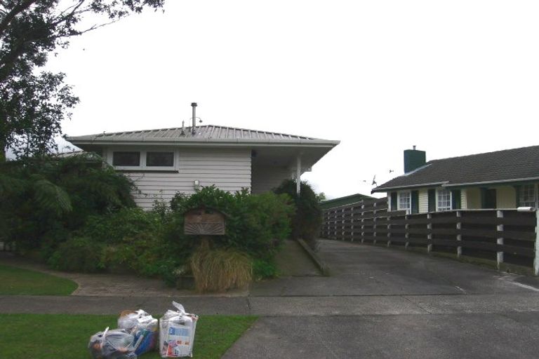 Photo of property in 23 Acacia Street, Kelvin Grove, Palmerston North, 4414