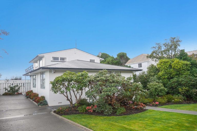Photo of property in 5 Quarry Road, Mount Pleasant, Christchurch, 8081