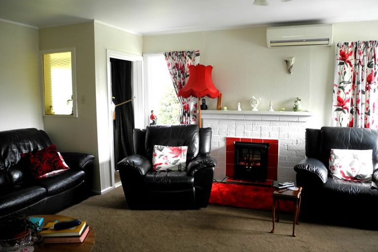 Photo of property in 17 Rugby Street, Waimate, 7924