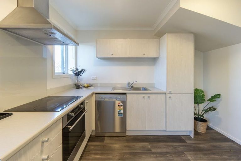 Photo of property in 25 Chiefs Court, Hamilton East, Hamilton, 3216